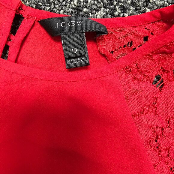 BOGO 🎀 BUNDLE OF 2 Lace accent tops- Size Large - Picture 7 of 9